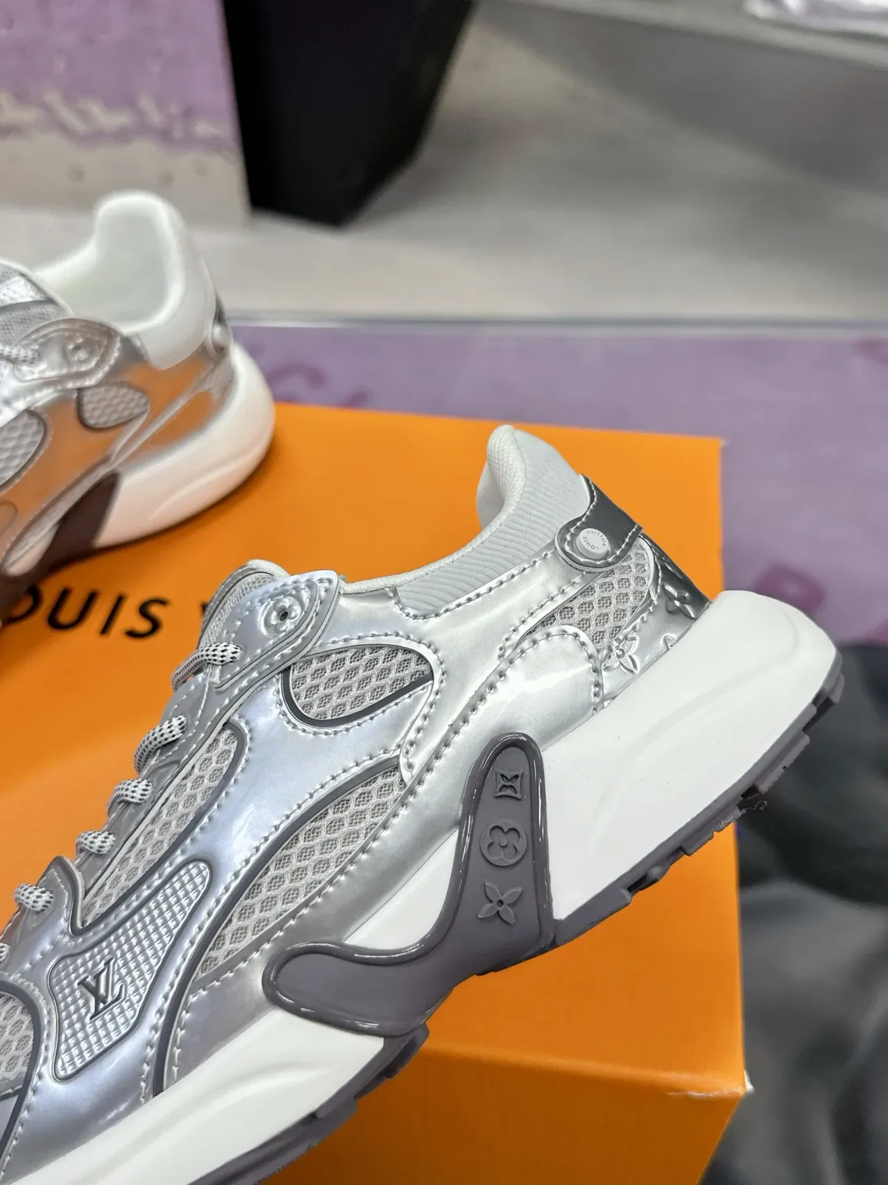 Louis Vuitton Arch Light Sneaker Metallic Silver Lifestyle Sneakers 2
