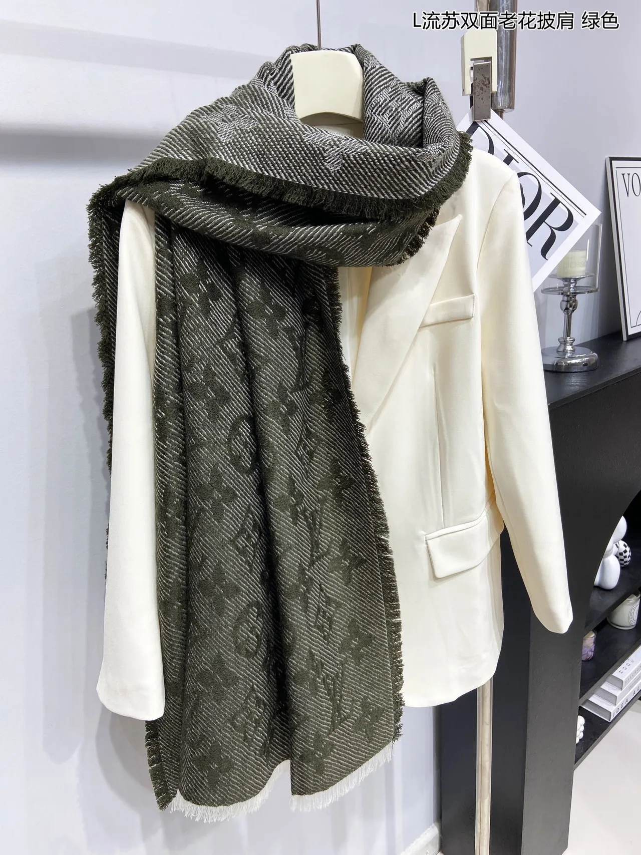 Louis Vuitton Army Green White Double-Faced Woven Monogram Pattern Shawl 6