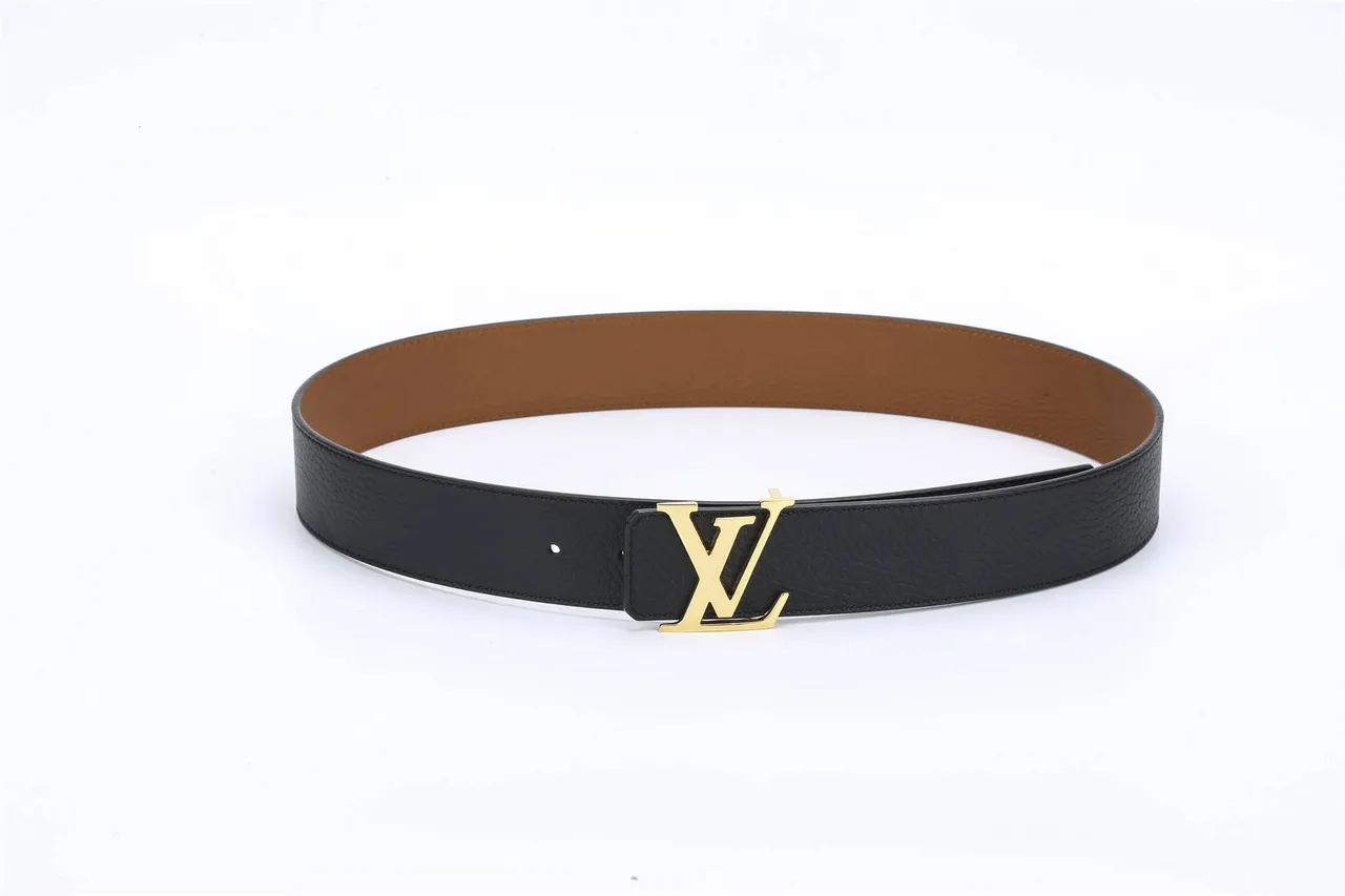 Louis Vuitton Cinto de couro preto com fivela dourada e monograma granulado 6