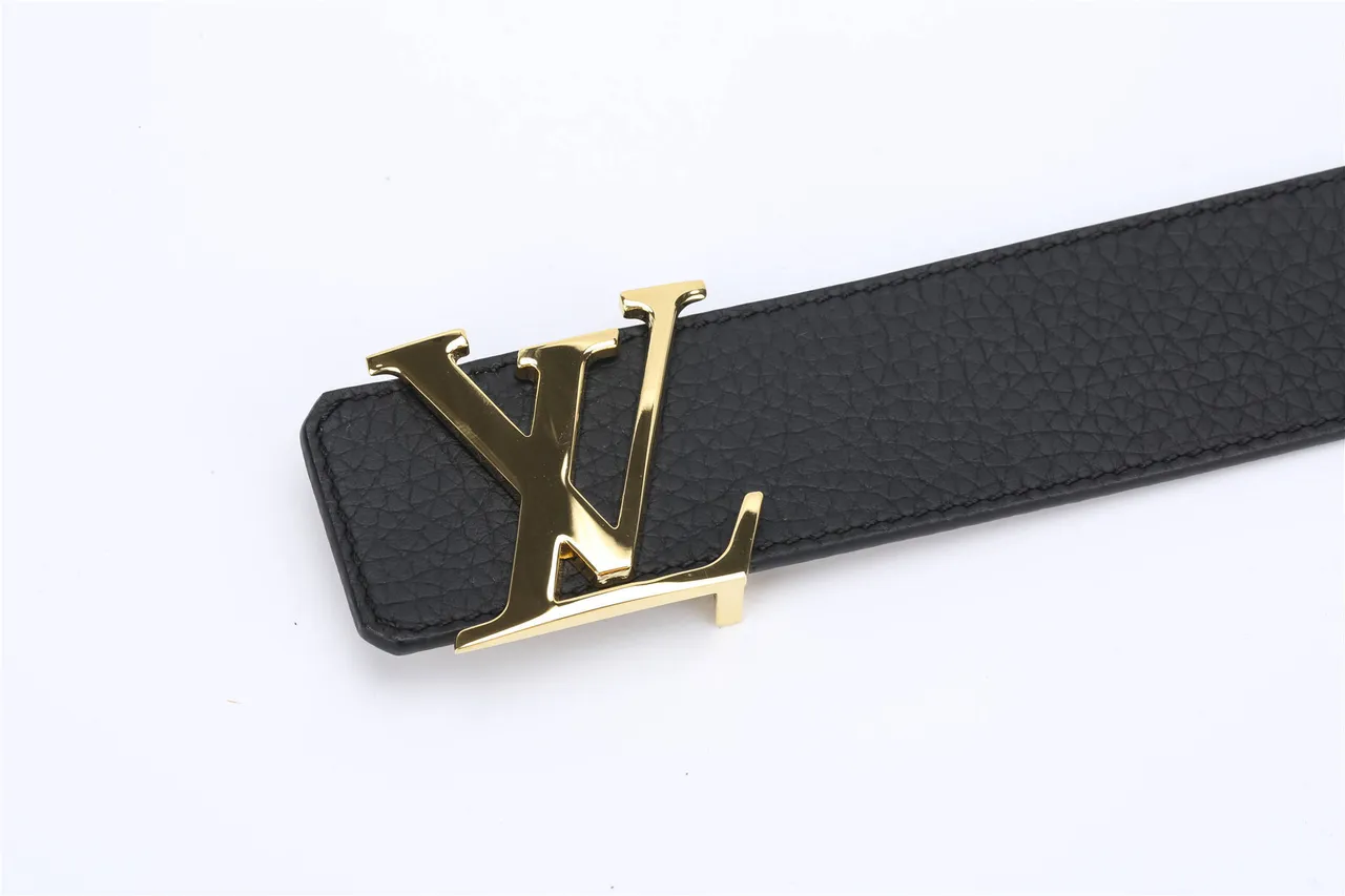 Louis Vuitton Cinto de couro preto com fivela dourada e monograma granulado 9