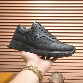 Louis Vuitton Zapatillas Lifestyle Negro Monogram-Embossed Mixed-Material Upper