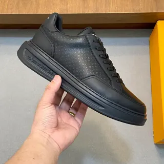 Louis Vuitton Zapatillas Lifestyle Negro Monogramado Cuero Superior Suela Chunky Plataforma