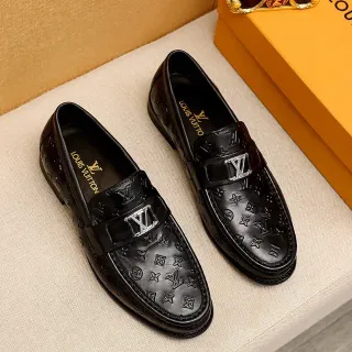 Louis Vuitton काला चांदी मोनोग्राम एंबॉस्ड चमड़ा मेटल LV बकल स्ट्रैप लोफर