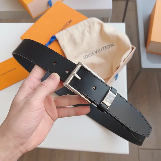 Louis Vuitton Ceinture en cuir noir argenté rectangulaire avec boucle lisse 3