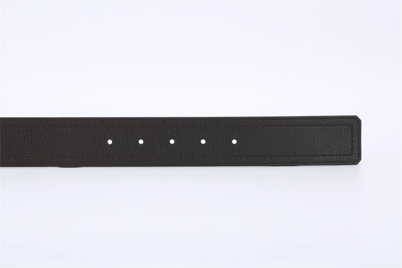 Louis Vuitton Noir Argent Grain texturé Entrelacé LV Monogramme Boucle Ceinture en cuir 6