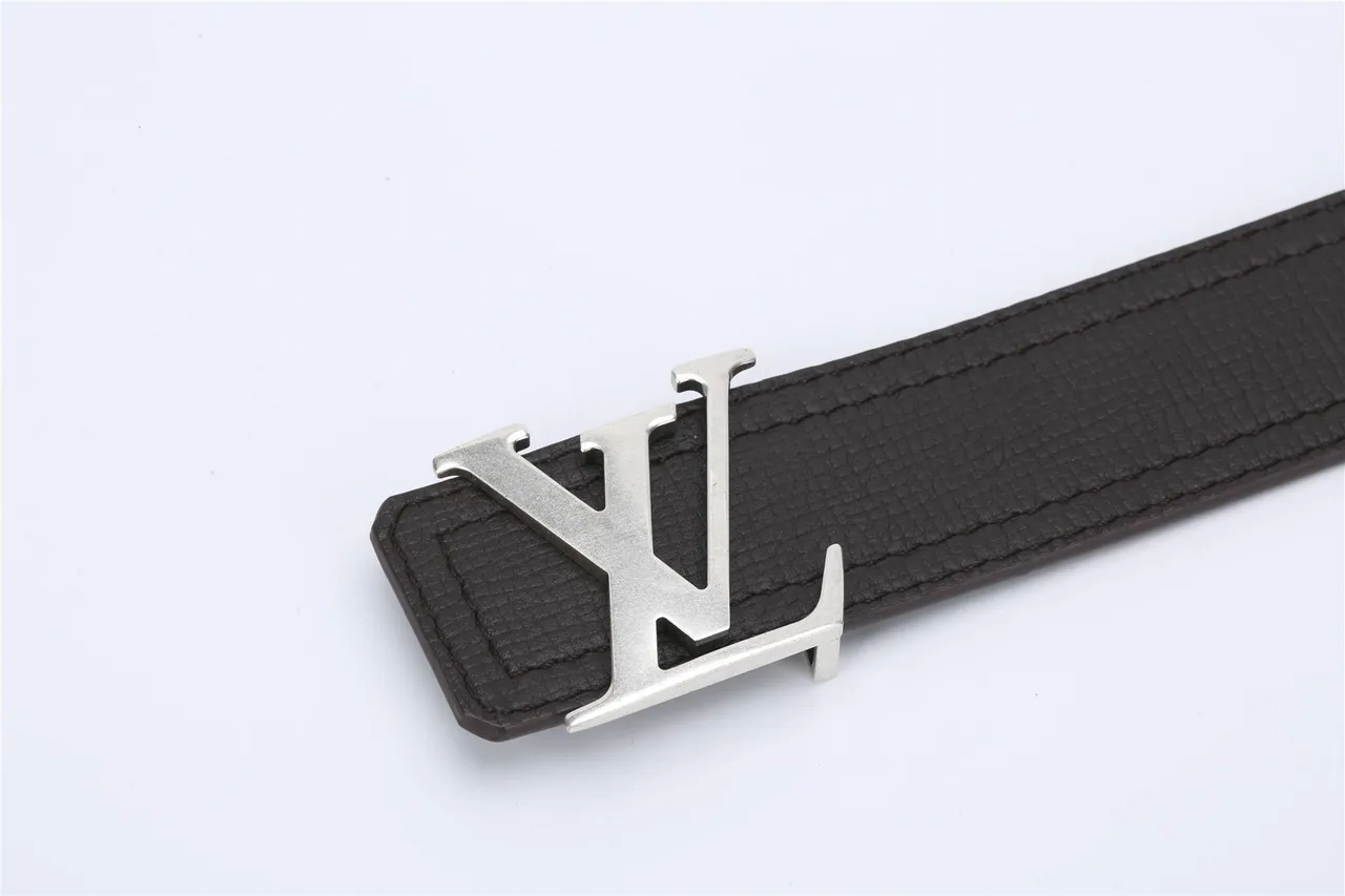 Louis Vuitton Noir Argent Grain texturé Entrelacé LV Monogramme Boucle Ceinture en cuir 7
