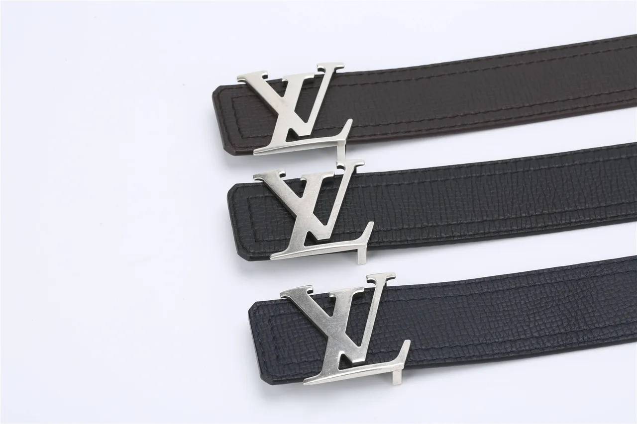 Louis Vuitton Noir Argent Grain texturé Entrelacé LV Monogramme Boucle Ceinture en cuir 8
