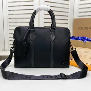 Louis Vuitton काला संरचित चमड़े का बोस्टन बैग