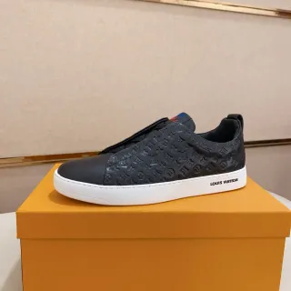 Louis Vuitton Negro y Blanco Monogram Embossed Upper Slip-On Lifestyle Sneakers