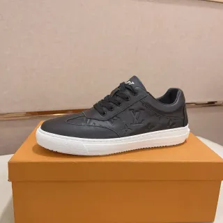 Louis Vuitton Zapatillas Lifestyle de Cuero Monogramado Negro Blanco Low-Top