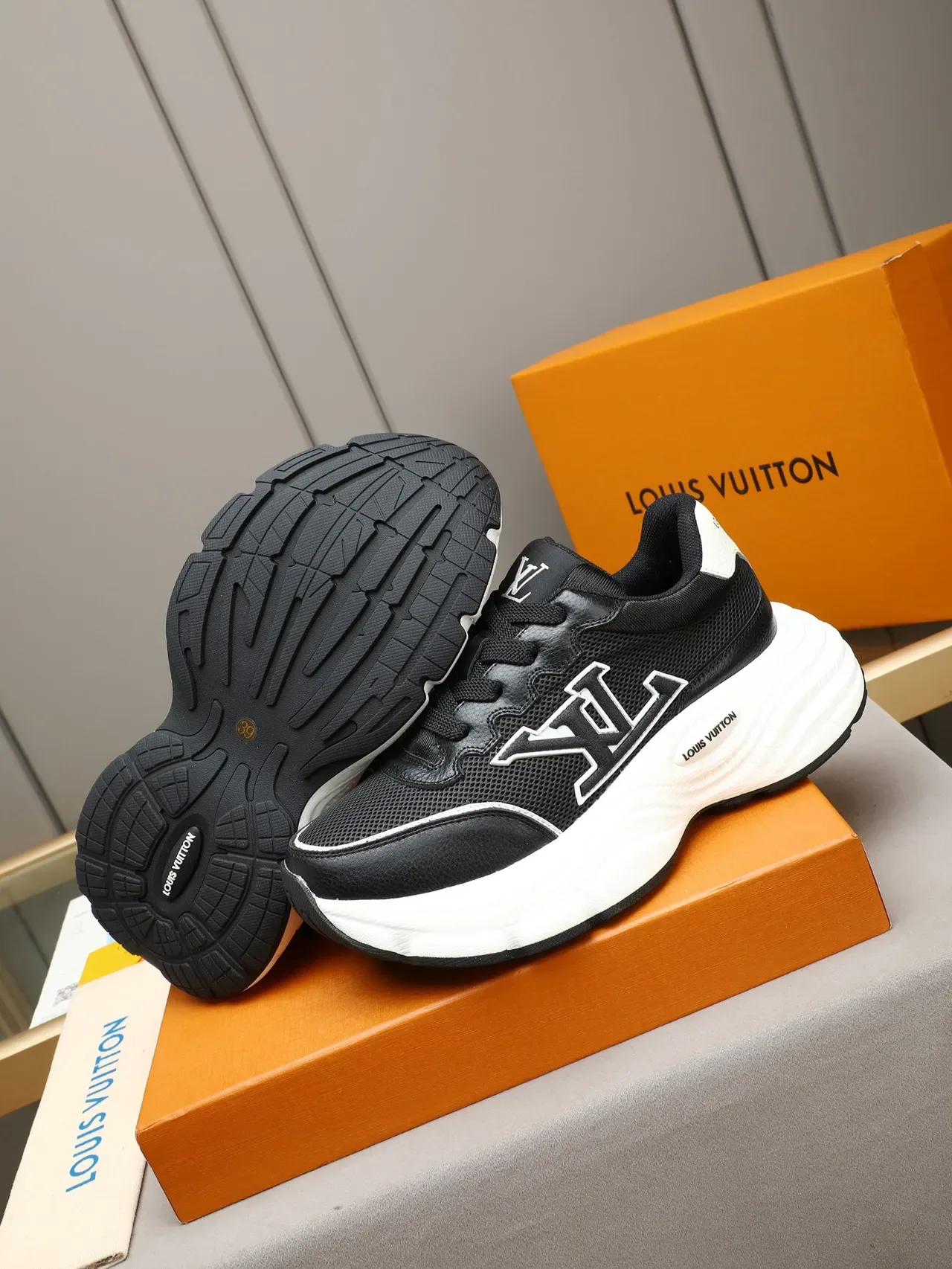 Louis Vuitton Black White Oversized Midsole Mesh And Leather Upper Chunky Sneakers 5