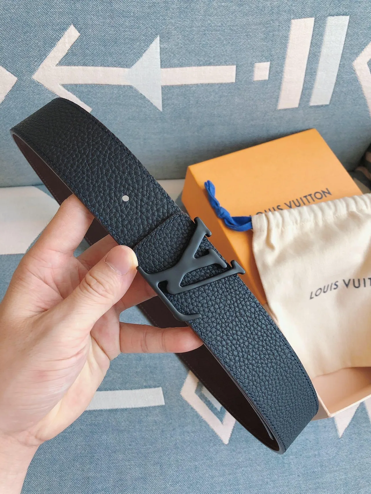 Louis Vuitton Blue Black Pebbled Sculpted Monogram Buckle Leather Belt 5