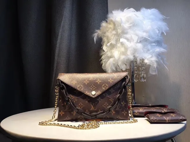 Louis Vuitton Sac à Chaîne avec Pochette Rabat Toile Monogramme Marron Doré 3