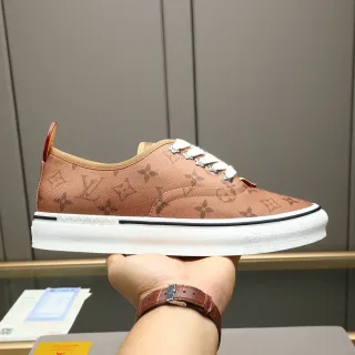 Louis Vuitton Marrón Blanco Monograma Canvas Suela Vulcanizada Lifestyle Sneakers