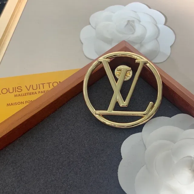 Louis Vuitton Camellia LV Monogram Gold-Tone Brooch 4