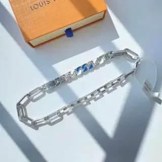 Colar Louis Vuitton Chain Reaction Esmalte e Cristal Pavé