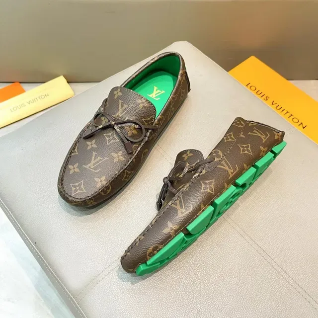 Louis Vuitton Driver 棕绿 Monogram Canvas 蝴蝶结细节 乐福鞋 3
