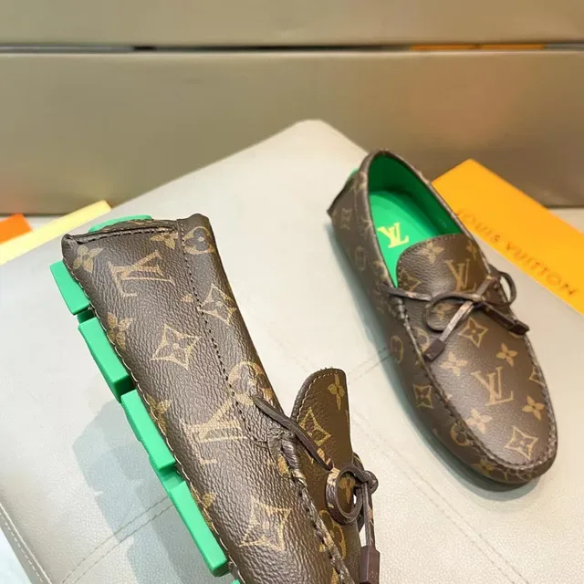 Louis Vuitton Driver 棕绿 Monogram Canvas 蝴蝶结细节 乐福鞋 6