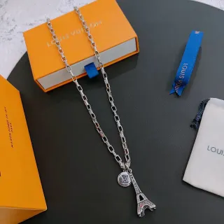 Louis Vuitton Eiffel Tower and LV Monogram চাঁদির হার
