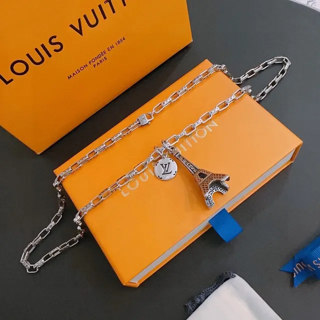 Louis Vuitton Eiffel Tower and LV Monogram Silver Necklace 5