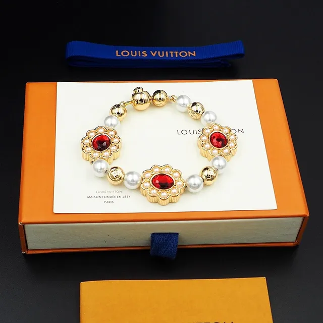 Louis Vuitton Motif Floral Pierre Rouge et Perle Bracelet 2