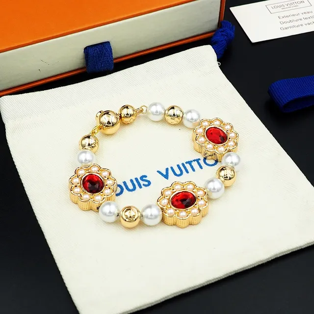 Louis Vuitton Motif Floral Pierre Rouge et Perle Bracelet 7