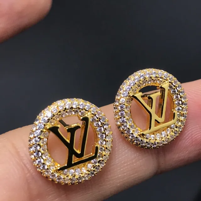 Louis Vuitton dorados transparentes circulares Pavé Halo monograma cortado aretes 4