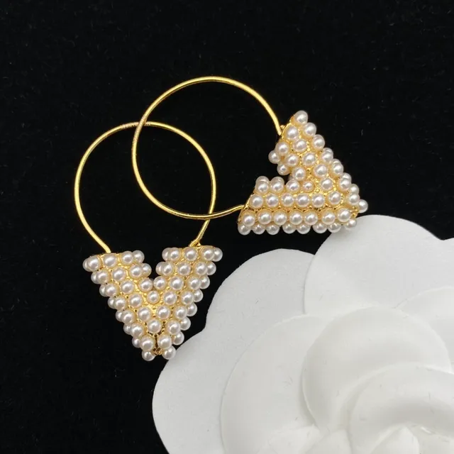 Louis Vuitton Gold White Chain Pearl-Embellished Triangles Bracelet 5