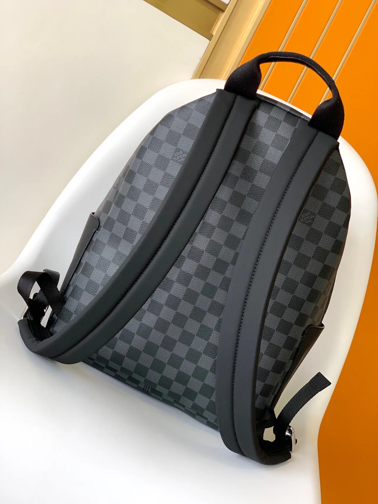 Louis Vuitton Keepall-Style Backpack Marron et Noir Monogram Canvas Sac à dos Casual 3