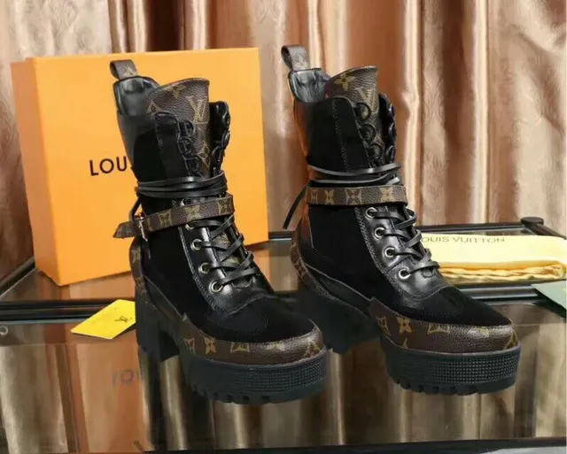 Louis Vuitton Le Cagole काले और मोनोग्राम कैनवास एंक्ल बूट्स 2