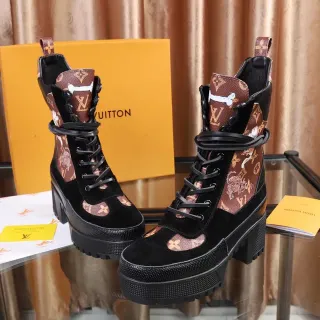Louis Vuitton Le Cagole Monogram पैचवर्क काली टखने की बूट