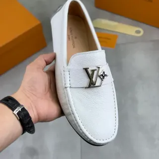 Louis Vuitton লুফার সাদা কালো দানাদার চামড়া মেটাল LV বাকল