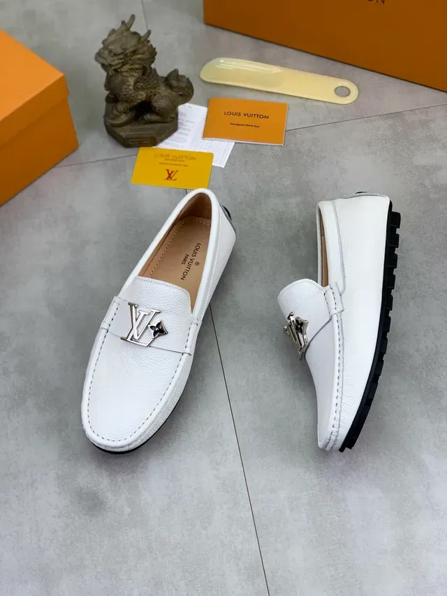 Louis Vuitton लूफर सफेद काला दानेदार चमड़ा मेटल LV बकल 5