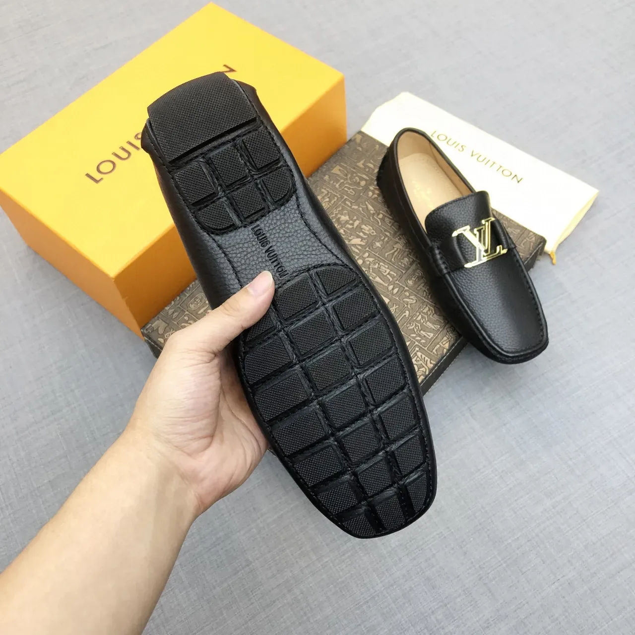 Louis Vuitton LV Buckle Loafer Black Pebbled Leather Loafers 8