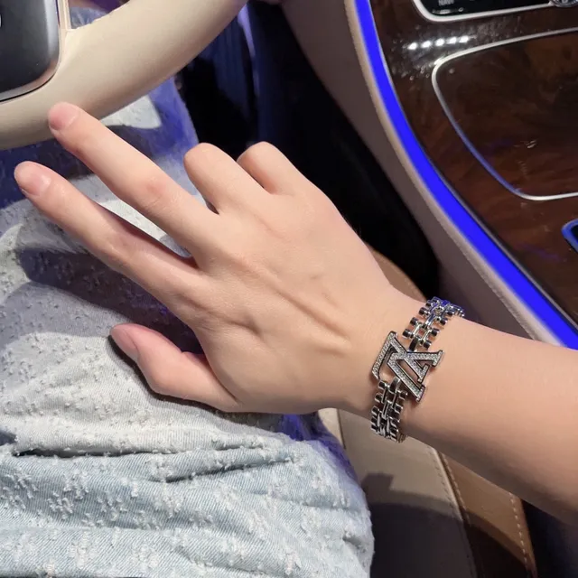 Louis Vuitton LV Chain Bracelet Silver-Tone Pavé Crystal Bracelet 4