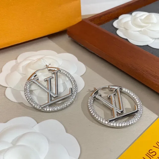 Louis Vuitton LV Circle Hoop Silver Transparent Circular Pavé Crystal Border Earrings 7