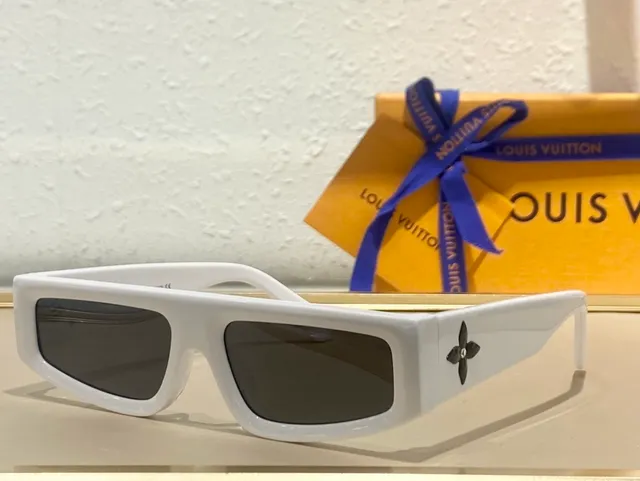 Louis Vuitton LV Flower Rectangular Shield Sunglasses 7