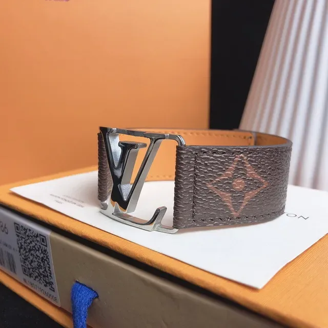 Louis Vuitton LV Initiales Bracelete de couro marrom 2