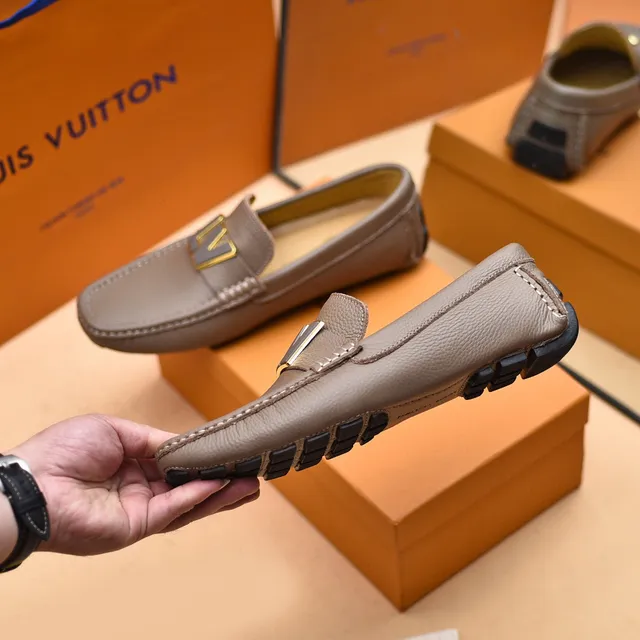 Louis Vuitton LV Loafer Gray Gold Pebbled Leather Logo Buckle Strap Loafer 7