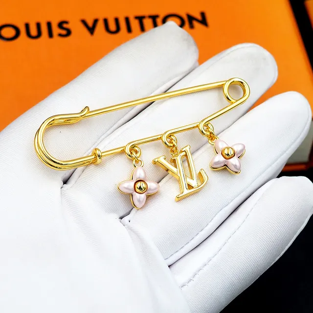 Louis Vuitton LV Monogramme Charme Floral Broche Or Rose Épingle de Sécurité Pendante 10