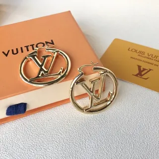 أقراط لويس فيتون LV مونوغرام ذهبي الحلق
