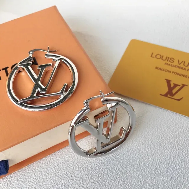 Louis Vuitton LV Monogram Argolas Dourado 5