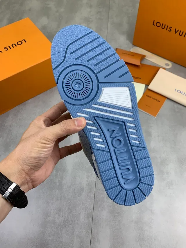Louis Vuitton LV Trainer বেইজ ব্লু স্তরযুক্ত ডেনিম এবং মনোগ্রাম ক্যানভাস লাইফস্টাইল স্নিকার্স 3