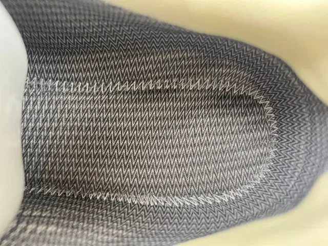 Louis Vuitton LV Trainer Tênis Beige Gray Chunky com sol esculpido e upper de têxtil layered e sintético 8