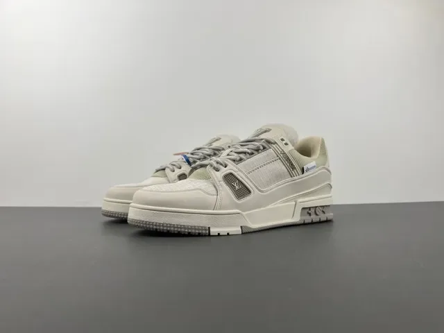 Louis Vuitton LV Trainer Tênis Beige Gray Chunky com sol esculpido e upper de têxtil layered e sintético 9