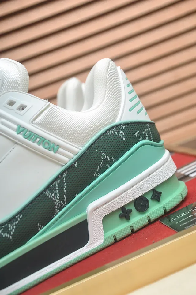 Louis Vuitton LV Trainer সবুজ সাদা মোনোগ্রামড ক্যানভাস লেয়ার্ড মিডসোল লাইফস্টাইল স্নিকার 2