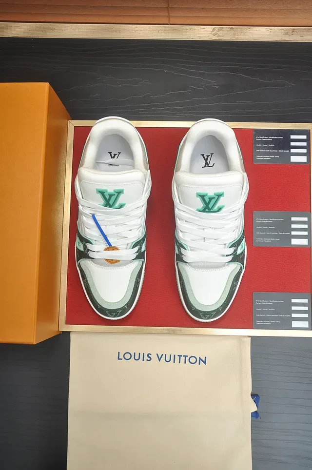 Louis Vuitton LV Trainer সবুজ সাদা মোনোগ্রামড ক্যানভাস লেয়ার্ড মিডসোল লাইফস্টাইল স্নিকার 5