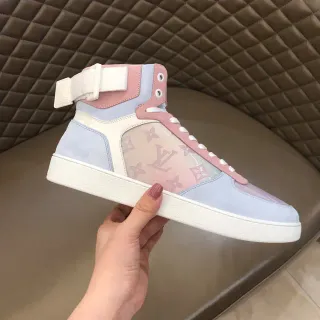 Louis Vuitton LV Trainer tênis lifestyle colorblock em tons pastel de cano alto