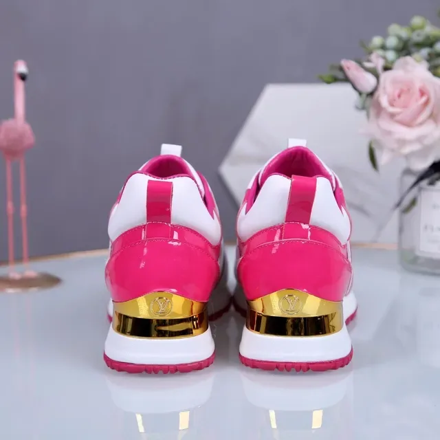 Louis Vuitton LV Trainer Tênis Lifestyle de Couro Verniz Branco e Rosa 5