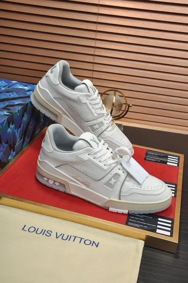 Louis Vuitton LV Trainer White Beige Layered Midsole Script Logo Detail Lifestyle Sneakers 5